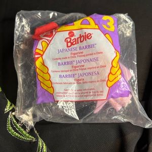 MC DONALDS VTG Japanese Barbie Happy Meal Toy. NWT. Dated 1996.